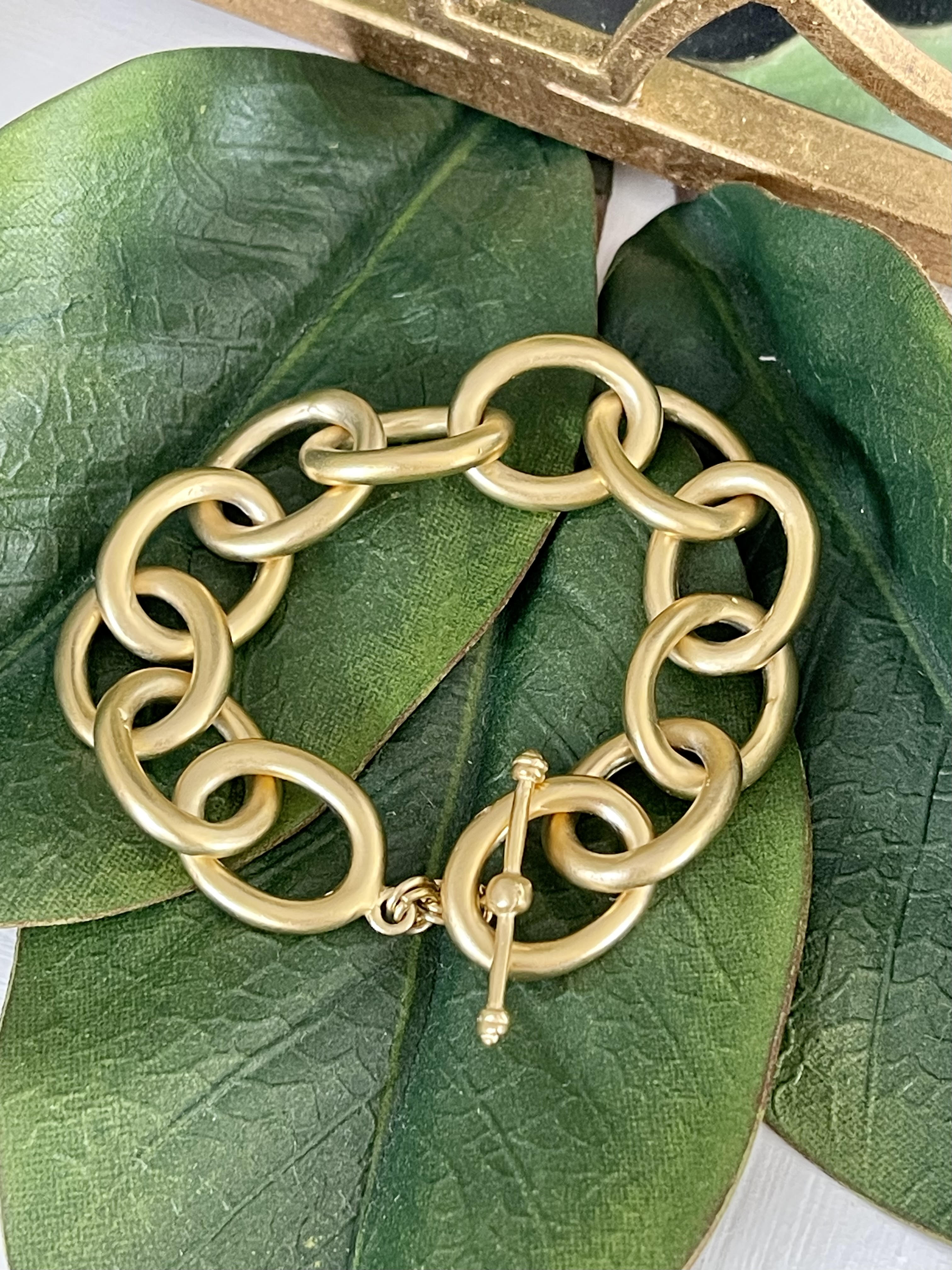 Matte Gold link bracelet