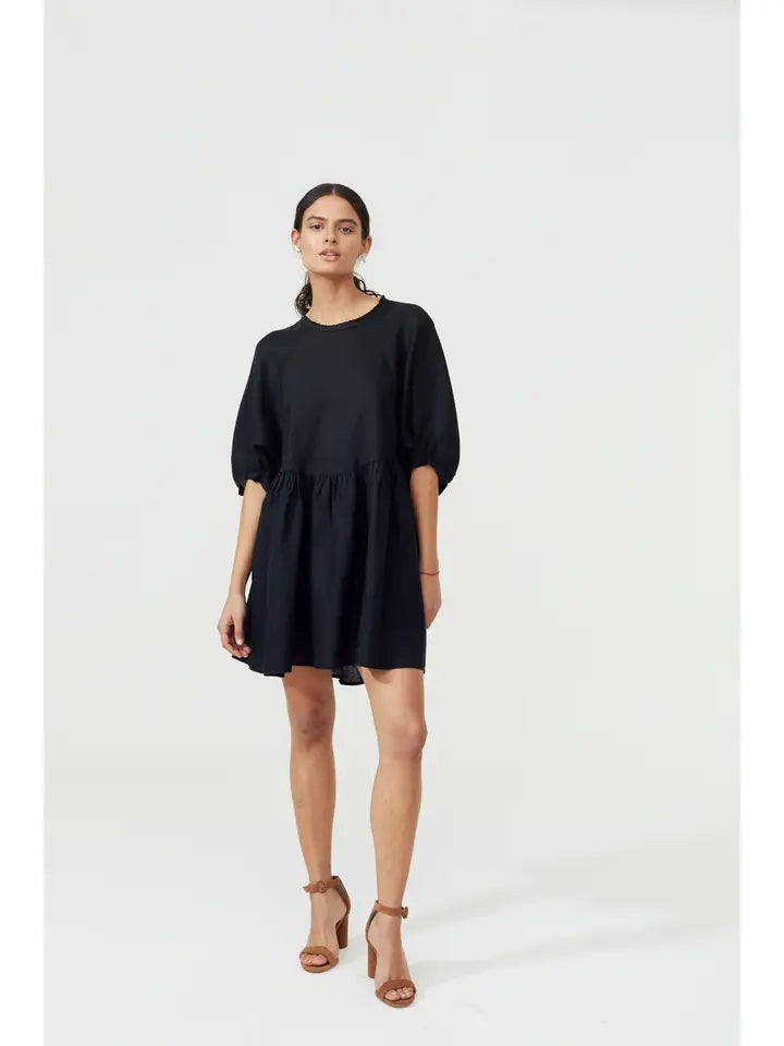 black linen one size dress perfect for year round style